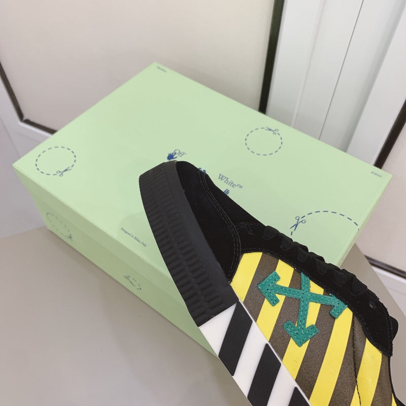 VV - YZ Shoes - 179