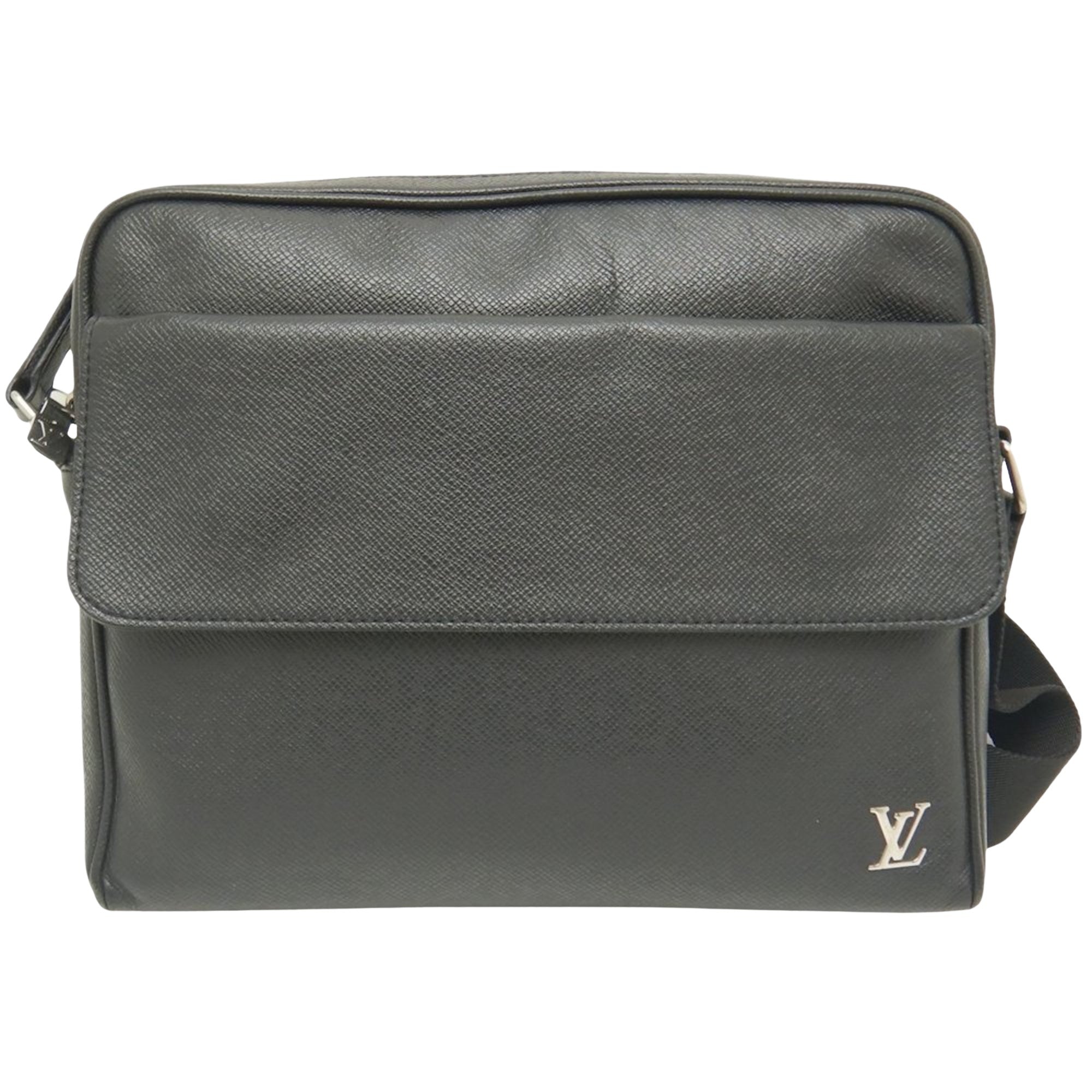 Louis Vuitton Alex Messenger Leather Shoulder Bag ()