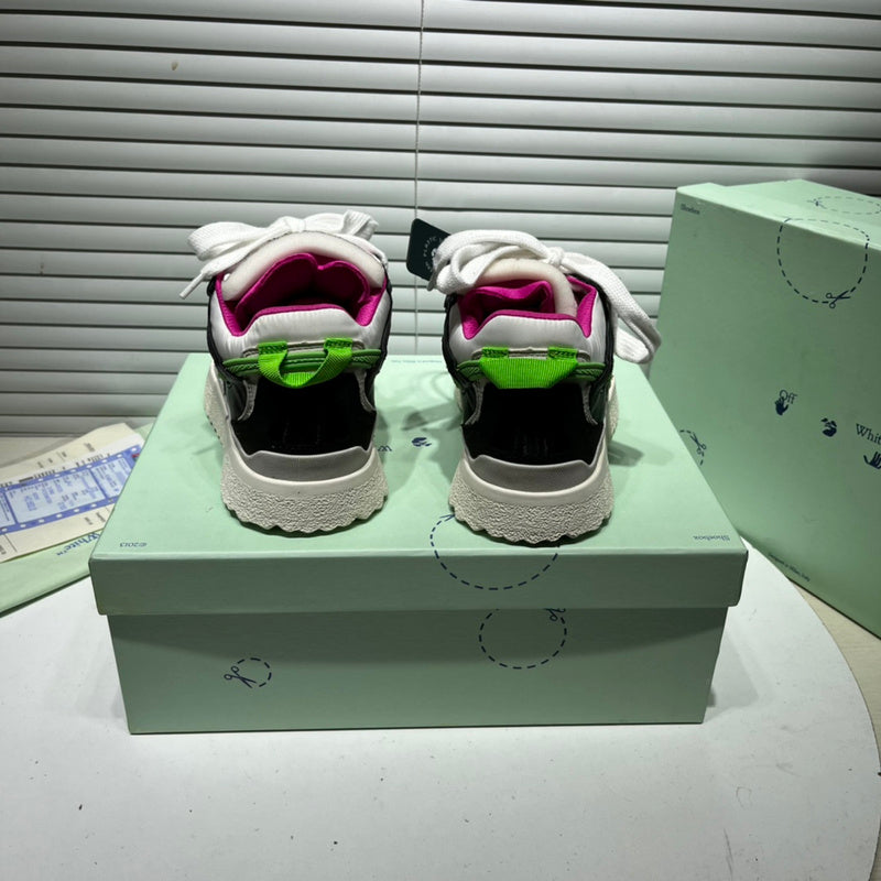 VV - YZ Shoes - 142