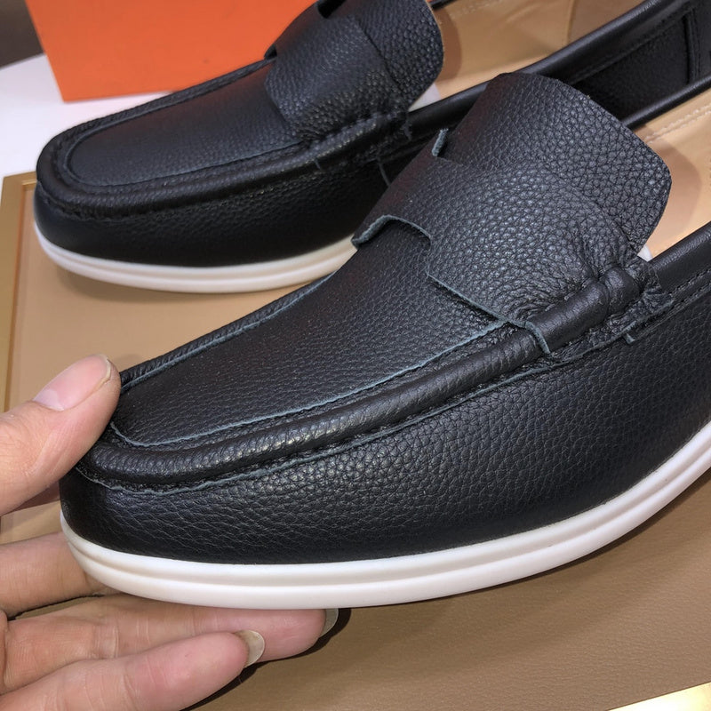 VV - HMS Shoes - 208