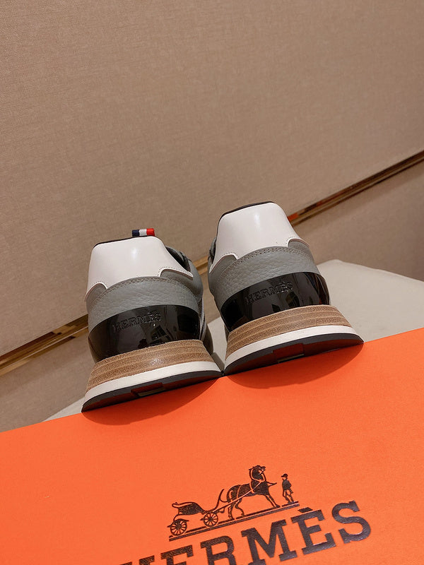 VV - HMS Shoes - 257