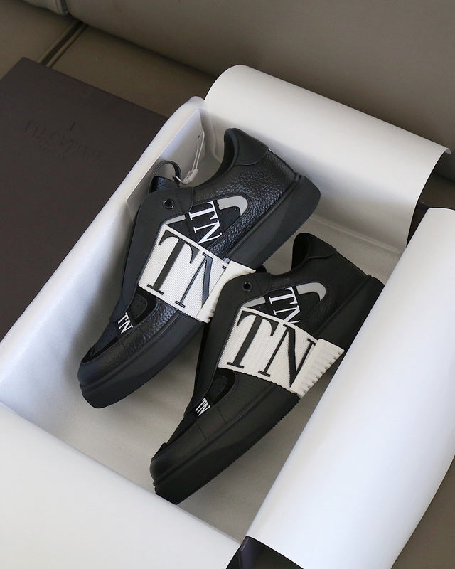 VV - VEL Shoes - 230