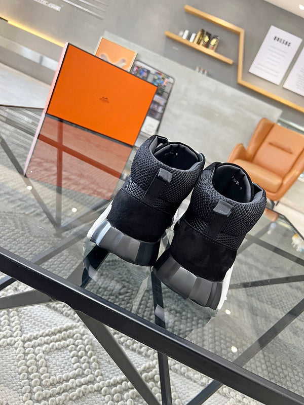 VV - HMS Shoes - 027