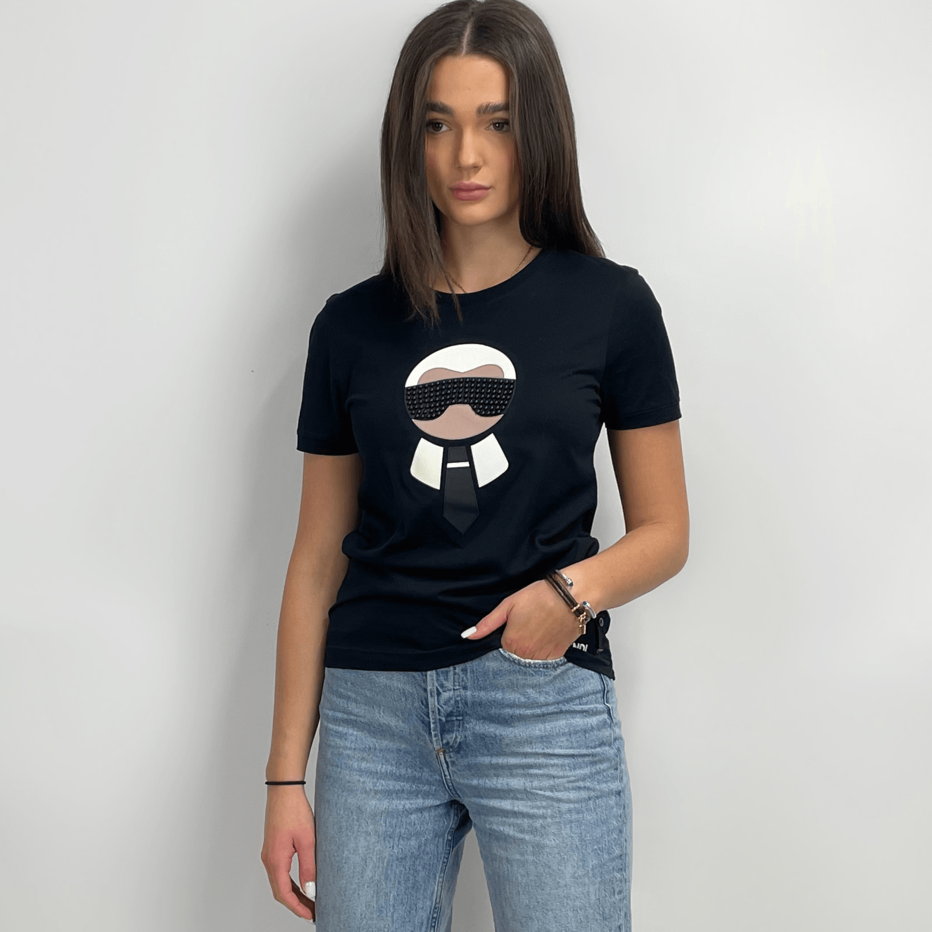 Fendi 'Karl' T-Shirt - Women's 44
